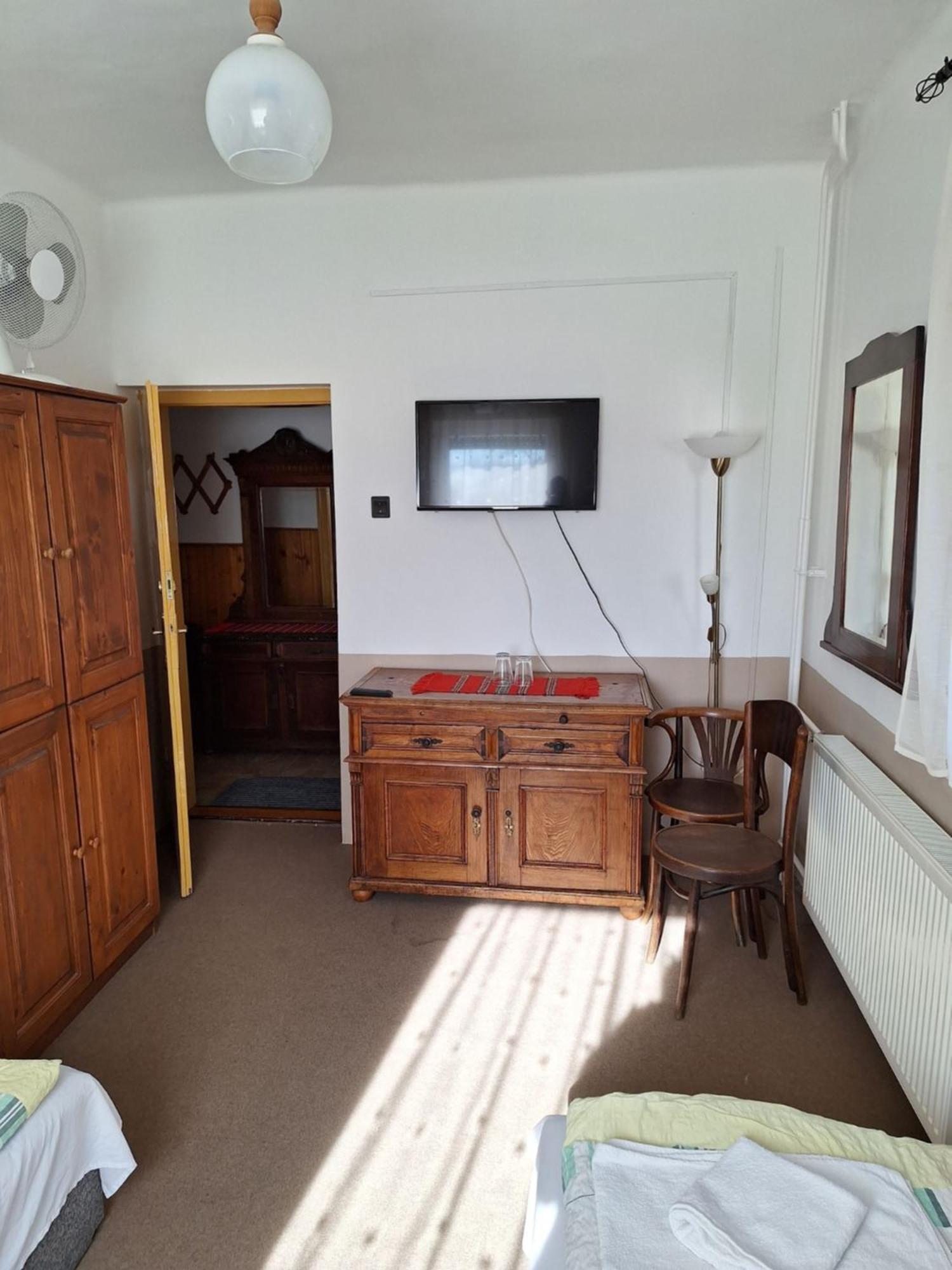 Fenyo Panzio Bed & Breakfast Mezőkövesd Dış mekan fotoğraf