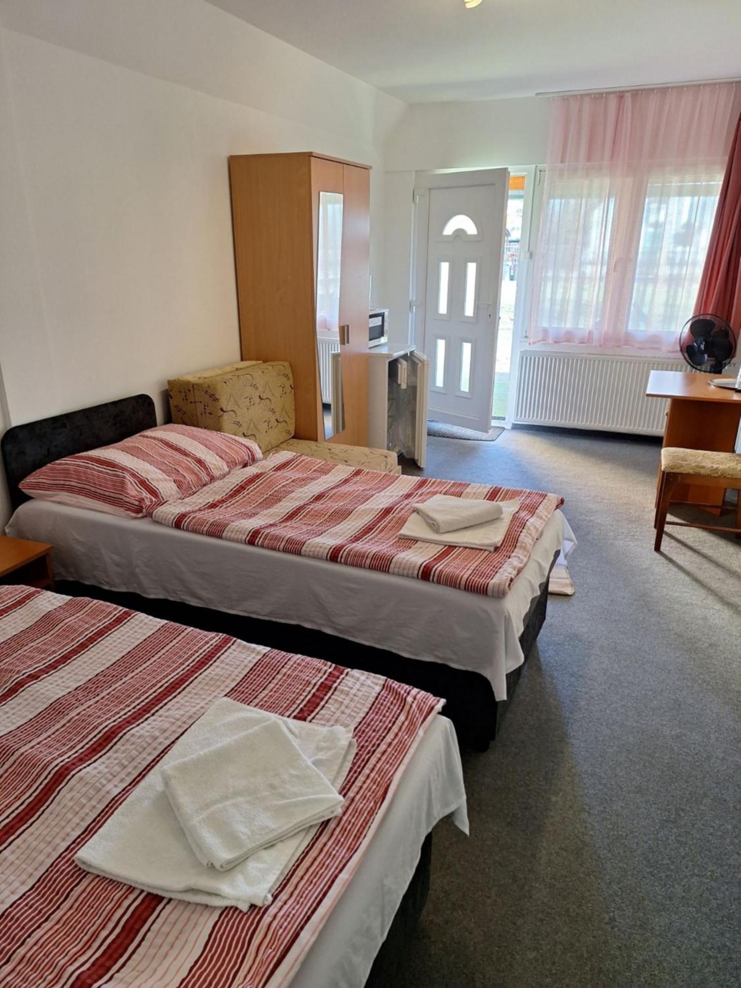Fenyo Panzio Bed & Breakfast Mezőkövesd Dış mekan fotoğraf